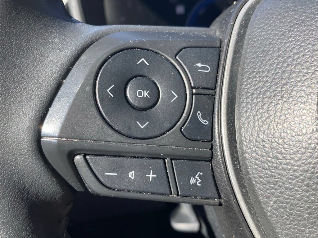 Used 2025 Toyota Corolla Cross AWD Hybrid w/ Convenience Package image 28