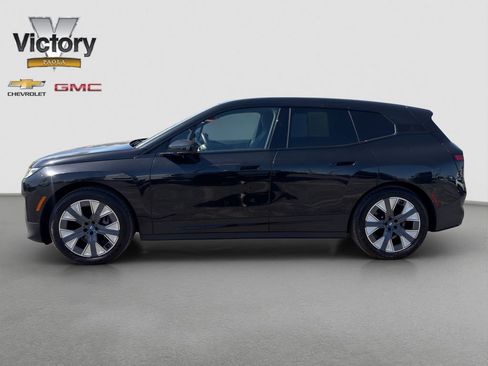 Used 2022 BMW iX xDrive50 w/ Premium Package AWD/4WD image 3