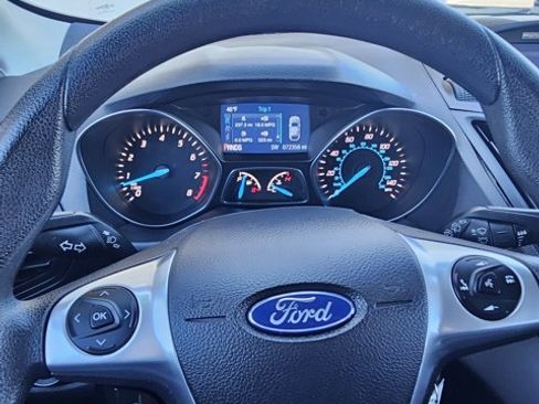 Used 2015 Ford Escape S image 15