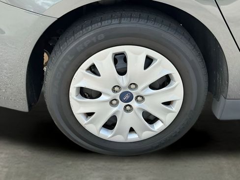 Used 2020 Ford Fusion S image 15