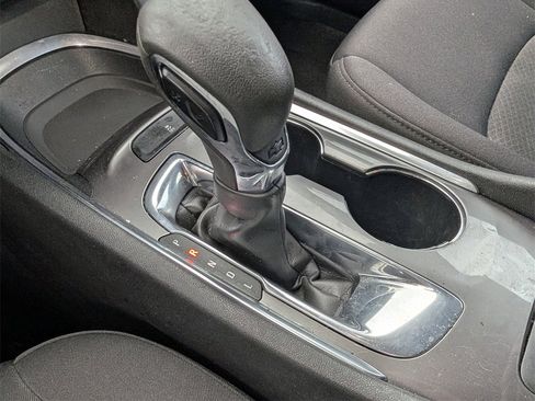 Used 2021 Chevrolet Malibu LT image 21