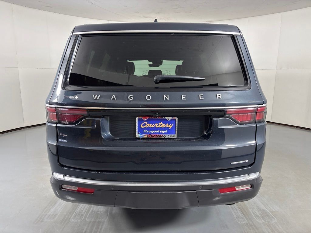 Used 2022 Jeep Wagoneer Series III w/ Convenience Group I RWD image 7