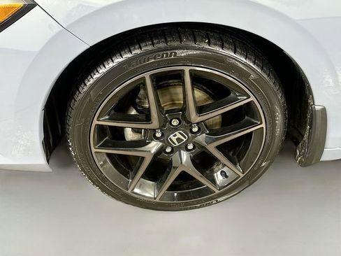 Certified 2024 Honda Civic Sport Touring image 14