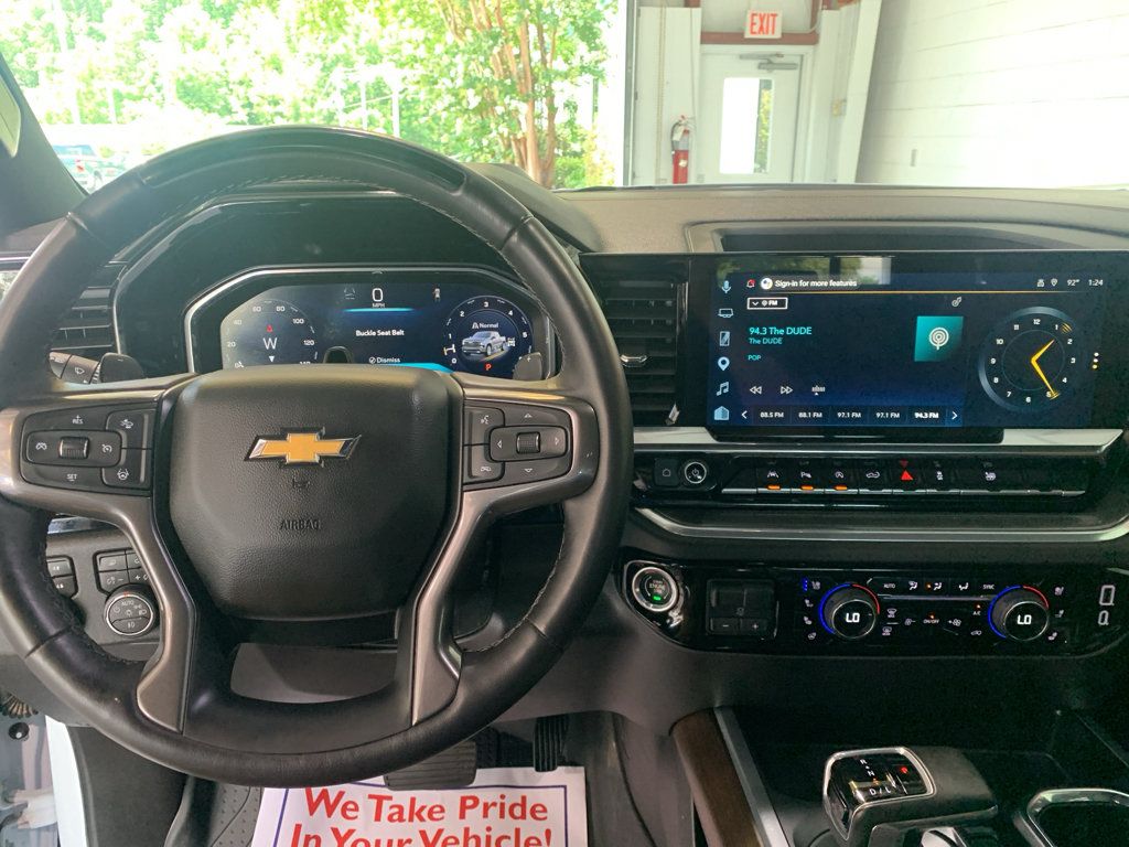 Used 2026 Chevrolet Silverado 1500 High Country AWD/4WD image 15