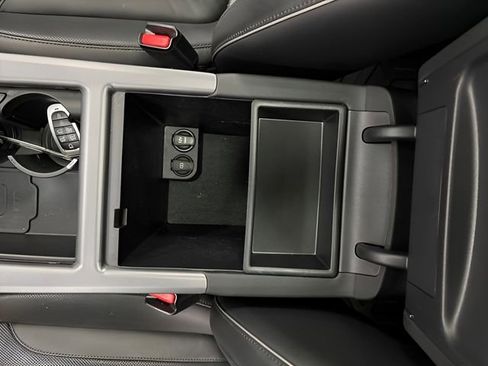 Used 2025 Hyundai Palisade Calligraphy image 28