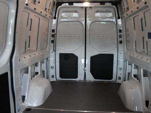 New 2025 Mercedes-Benz Sprinter 2500 image 12