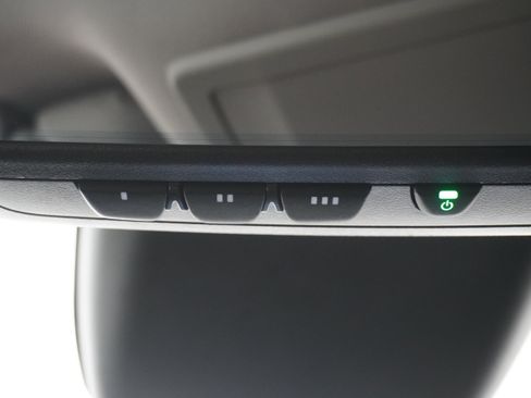 Used 2021 Toyota Highlander Limited image 27