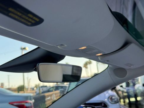 Used 2018 Tesla Model 3 Long Range AWD/4WD image 23