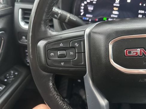 Used 2023 GMC Yukon XL SLT AWD/4WD image 26