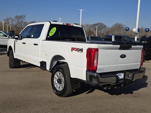 Used 2024 Ford F250 XLT w/ FX4 Off-Road Package image 16