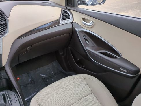 Used 2017 Hyundai Santa Fe Sport image 17