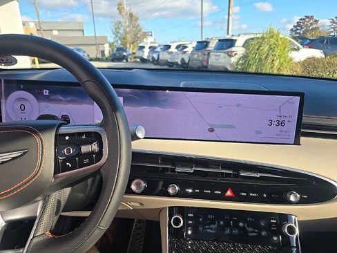 Used 2026 Genesis GV70 3.5T Sport Prestige image 32