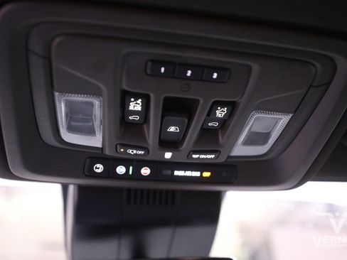 Used 2024 Chevrolet Silverado 3500 LTZ w/ LTZ Convenience Package image 30