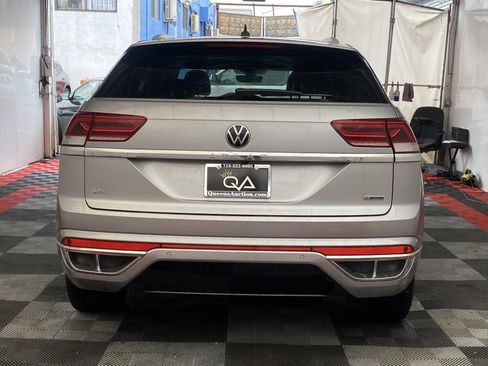 Used 2022 Volkswagen Atlas Cross Sport SEL R-Line image 5