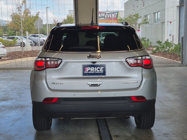 Used 2025 Jeep Compass Limited AWD/4WD image 7