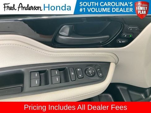 New 2026 Honda Odyssey Touring image 6