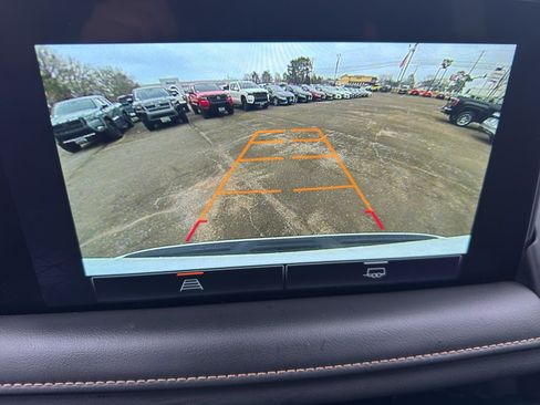 Used 2022 GMC Yukon AT4 image 26