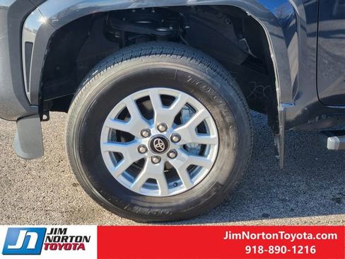 Used 2024 Toyota Tacoma SR image 13