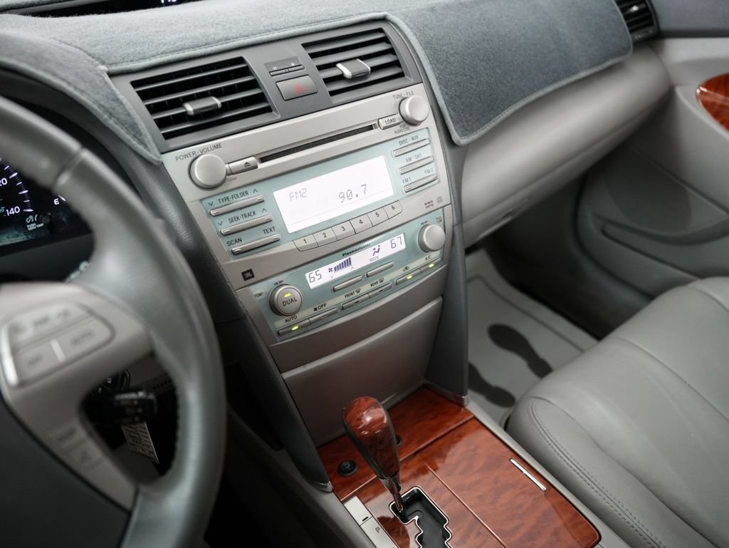 Used 2009 Toyota Camry SE FWD image 21