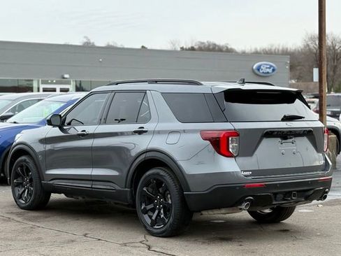 Certified 2024 Ford Explorer ST-Line w/ Class IV Trailer Tow Package image 45