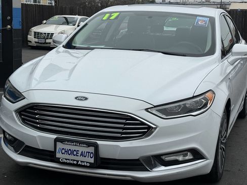 Used 2017 Ford Fusion Energi SE image 18