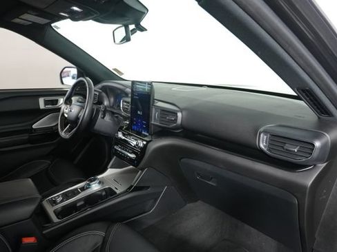 Used 2022 Ford Explorer ST w/ Equipment Group 401A AWD/4WD image 18