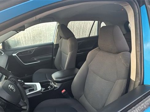 Used 2019 Toyota RAV4 LE image 25