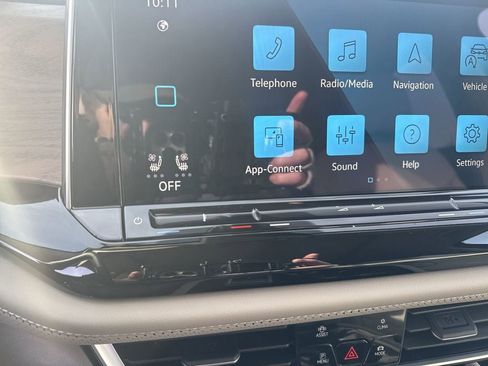 New 2026 Volkswagen Atlas SE FWD image 36