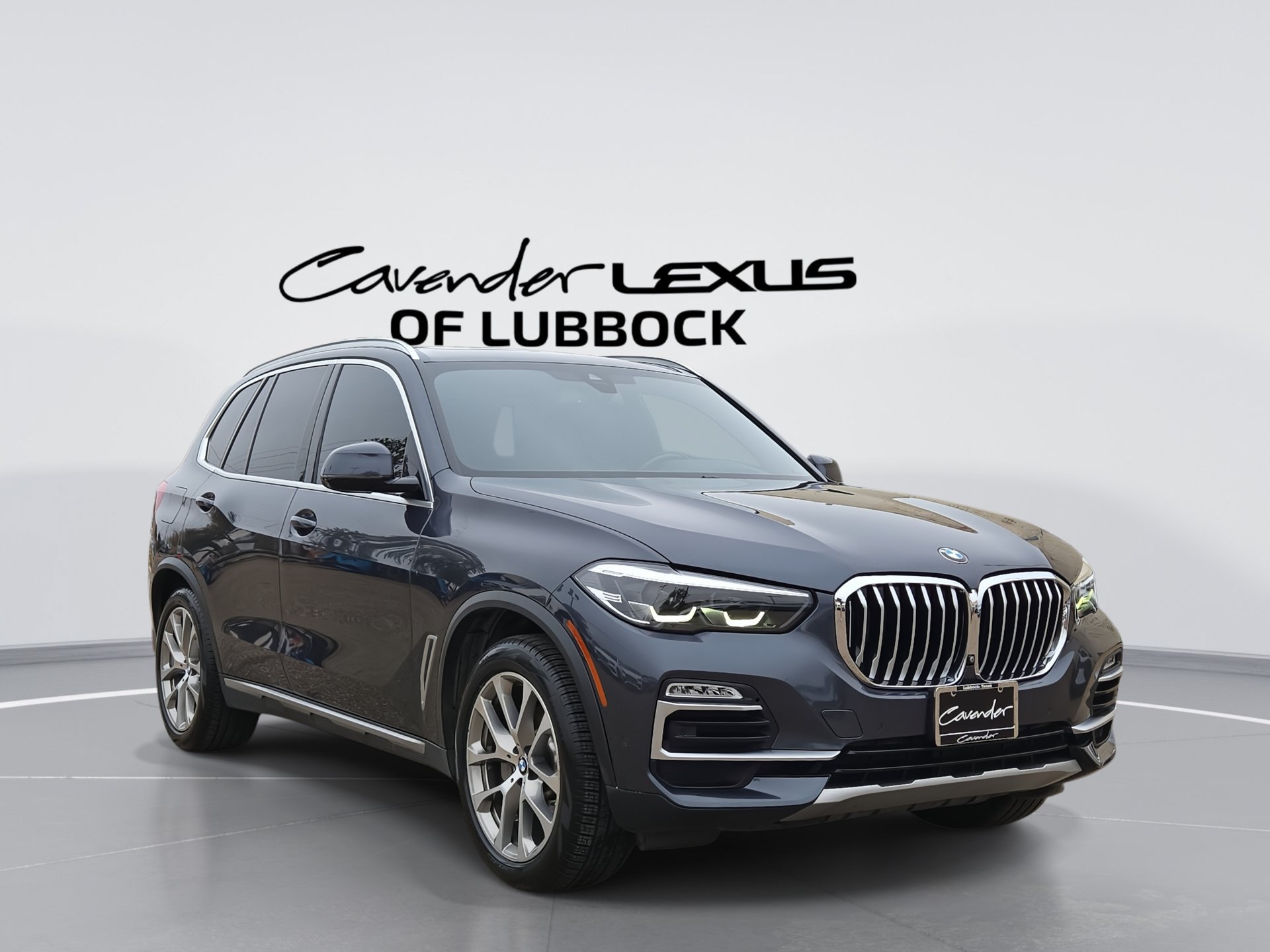 Used 2020 BMW X5 sDrive40i w/ Premium Package RWD image 1