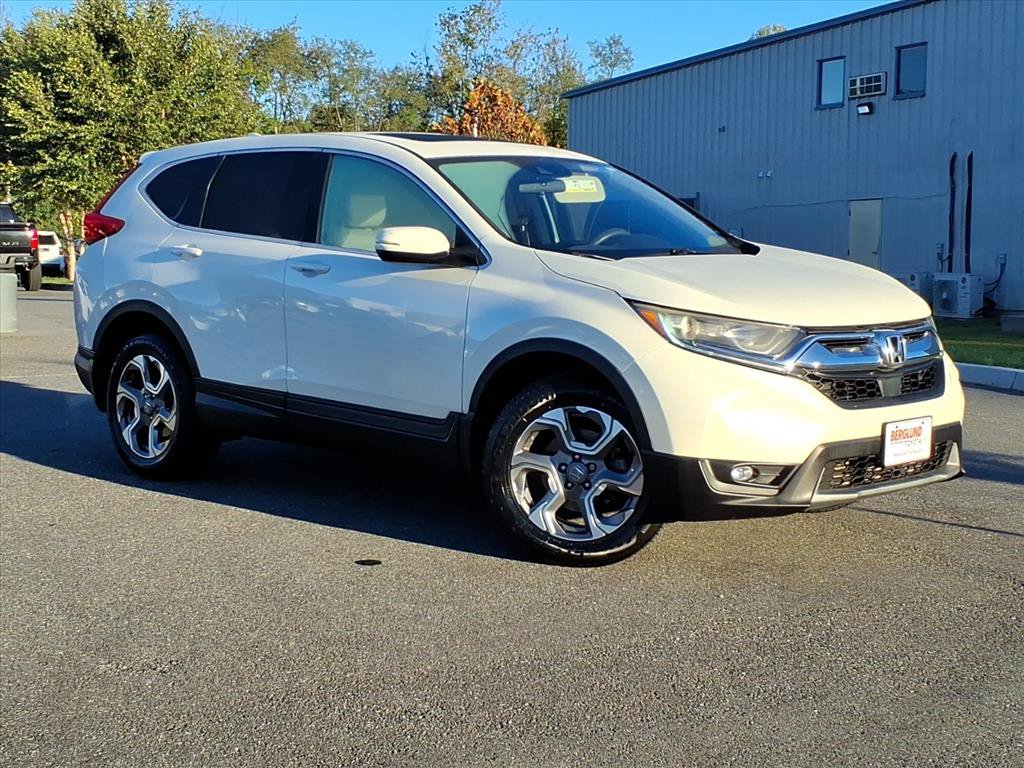 Used 2017 Honda CR-V EX image 2