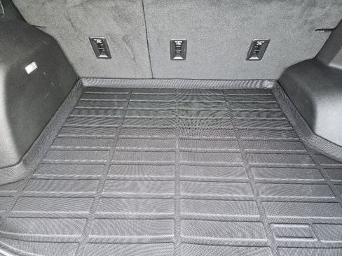 Used 2025 Chevrolet Equinox ACTIV image 31