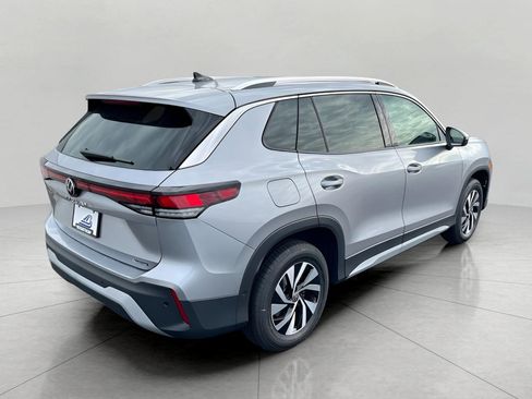 New 2025 Volkswagen Tiguan S image 7