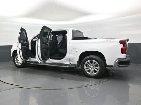 Used 2025 Chevrolet Silverado 1500 LTZ AWD/4WD image 46