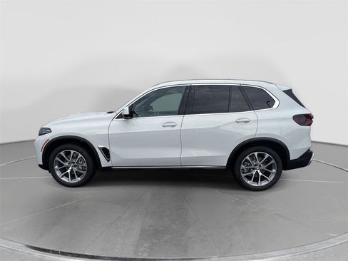 New 2026 BMW X5 xDrive40i AWD/4WD image 8