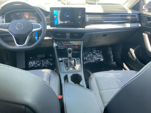 New 2025 Volkswagen Jetta SE image 19