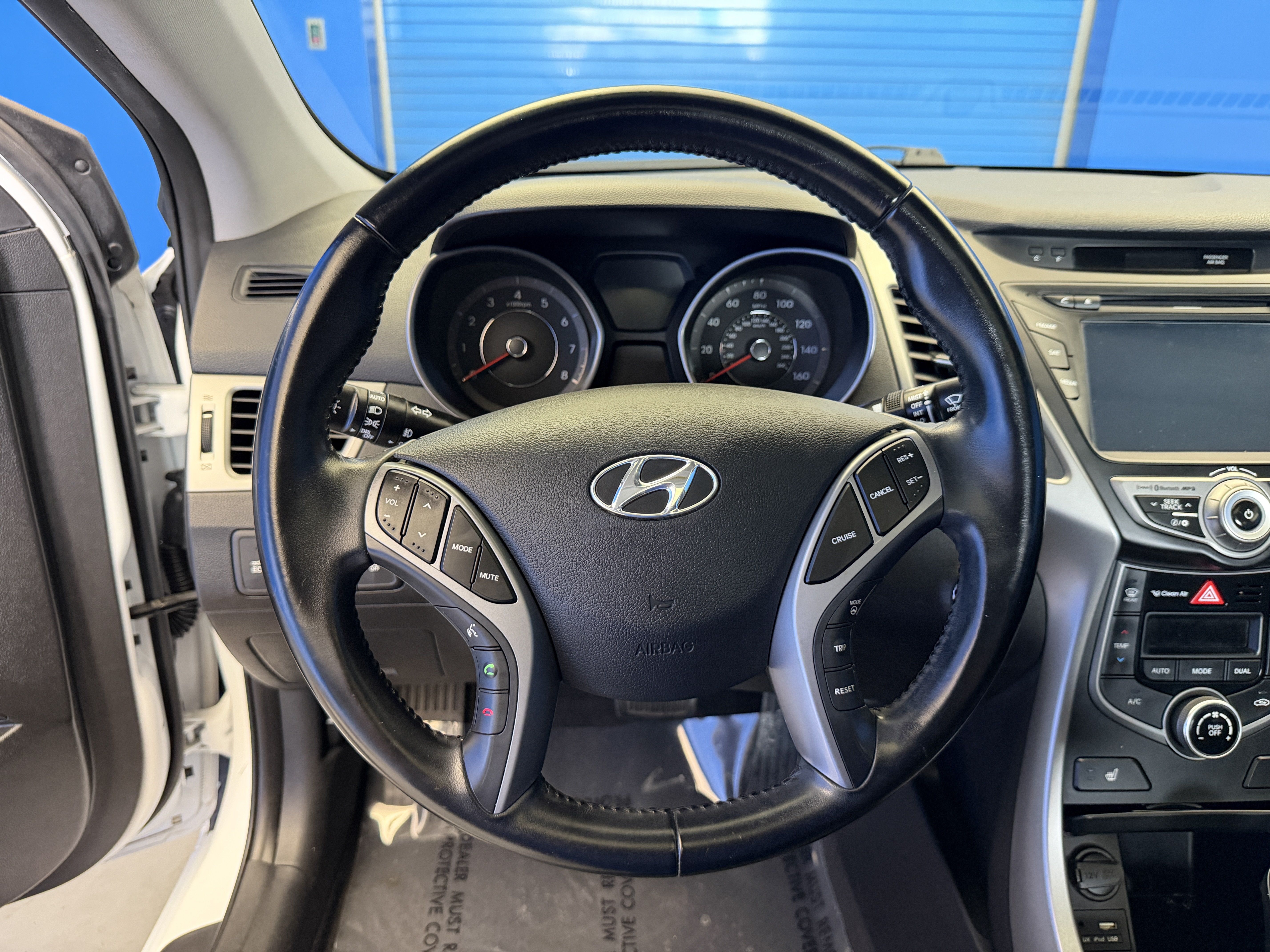 Used 2016 Hyundai Elantra Limited w/ Option Group 04 FWD image 14