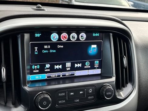 Used 2016 Chevrolet Colorado LT w/ LT Convenience Package image 16