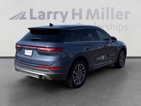 Used 2022 Lincoln Corsair FWD w/ Equipment Group 101A image 5
