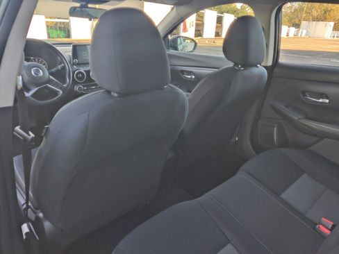 Used 2020 Nissan Sentra SV w/ Lighting Package image 21