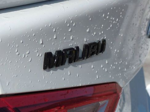 Used 2022 Chevrolet Malibu RS image 12