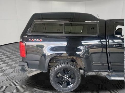 Used 2016 Chevrolet Colorado LT w/ Midnight Edition AWD/4WD image 10