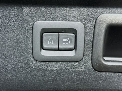 Used 2025 MAZDA CX-50 AWD 2.5 Hybrid w/ Premium Pkg image 28