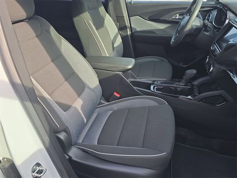 Used 2023 Chevrolet TrailBlazer LT w/ Convenience Package image 29