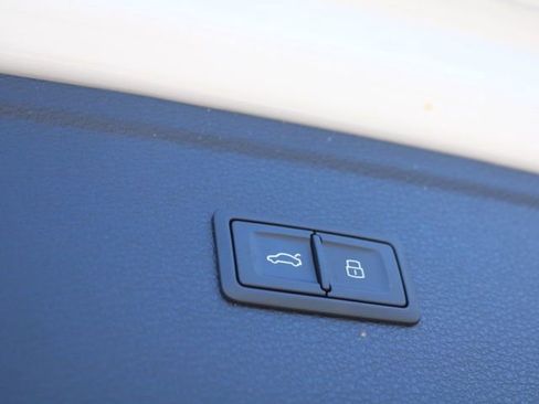 Used 2025 Audi Q5 2.0T Premium Plus image 8