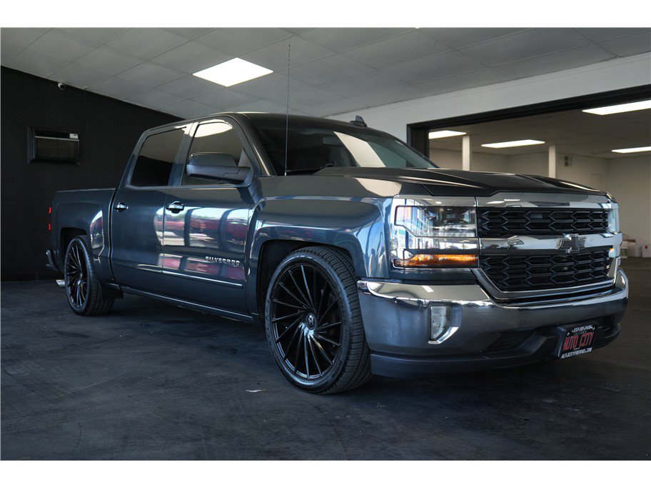 Used 2017 Chevrolet Silverado 1500 LT w/ All Star Edition RWD image 1