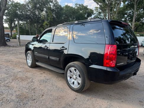 Used 2013 GMC Yukon SLE w/ Convenience Package image 4