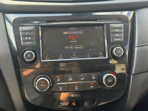 Used 2020 Nissan Rogue S w/ Special Edition Package FWD image 22