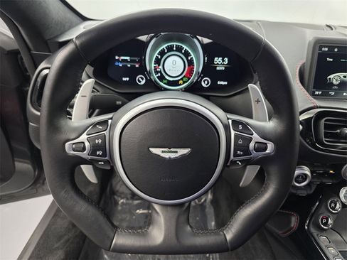 Used 2019 Aston Martin V8 Vantage Coupe image 17