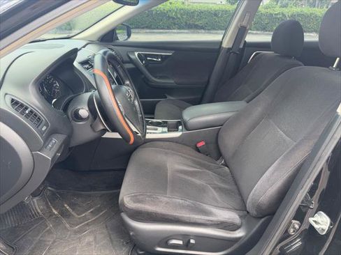 Used 2013 Nissan Altima 3.5 SV FWD image 23