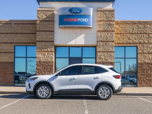New 2026 Ford Escape Active image 9